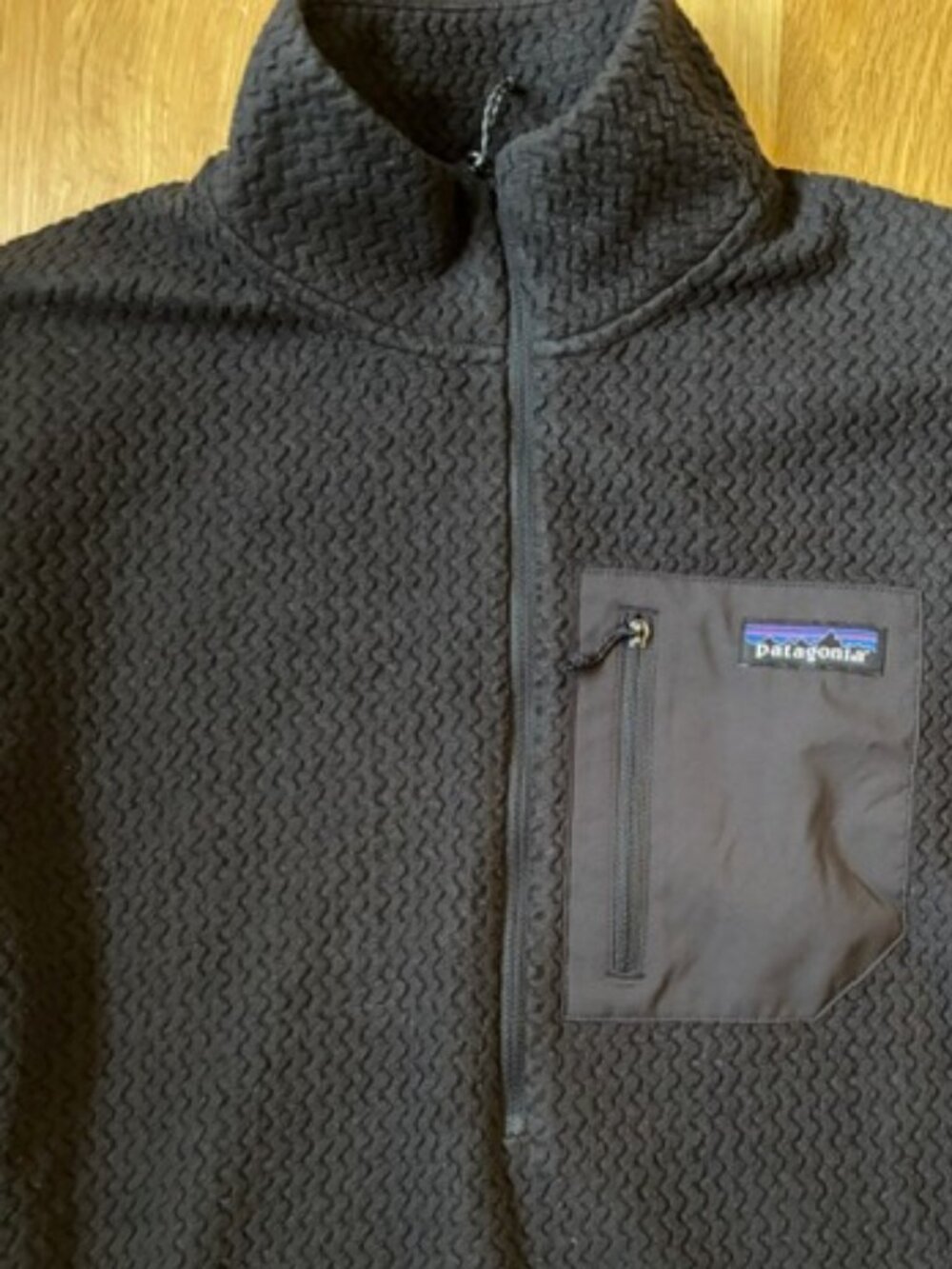 Men's R1 Fleece Pullover - Picture 2 of 9